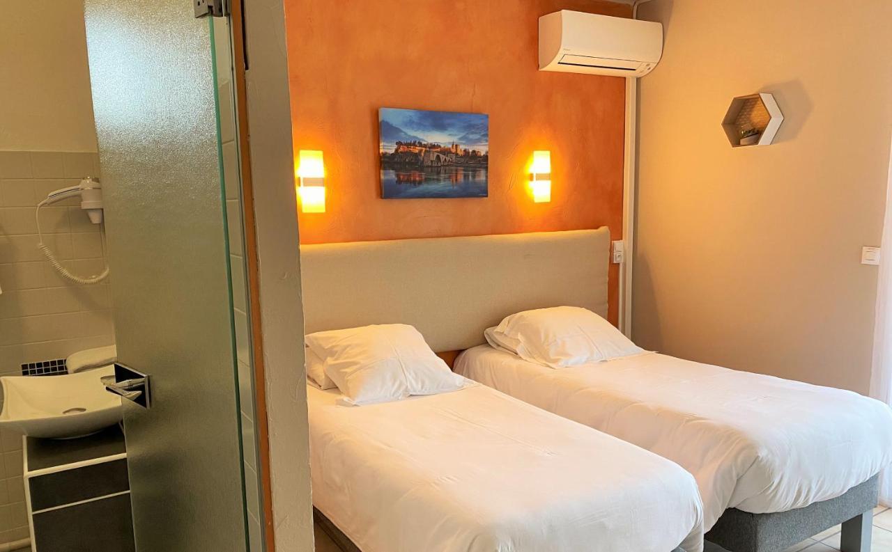 Logis Hotel Le Clement V Рокмор Екстер'єр фото